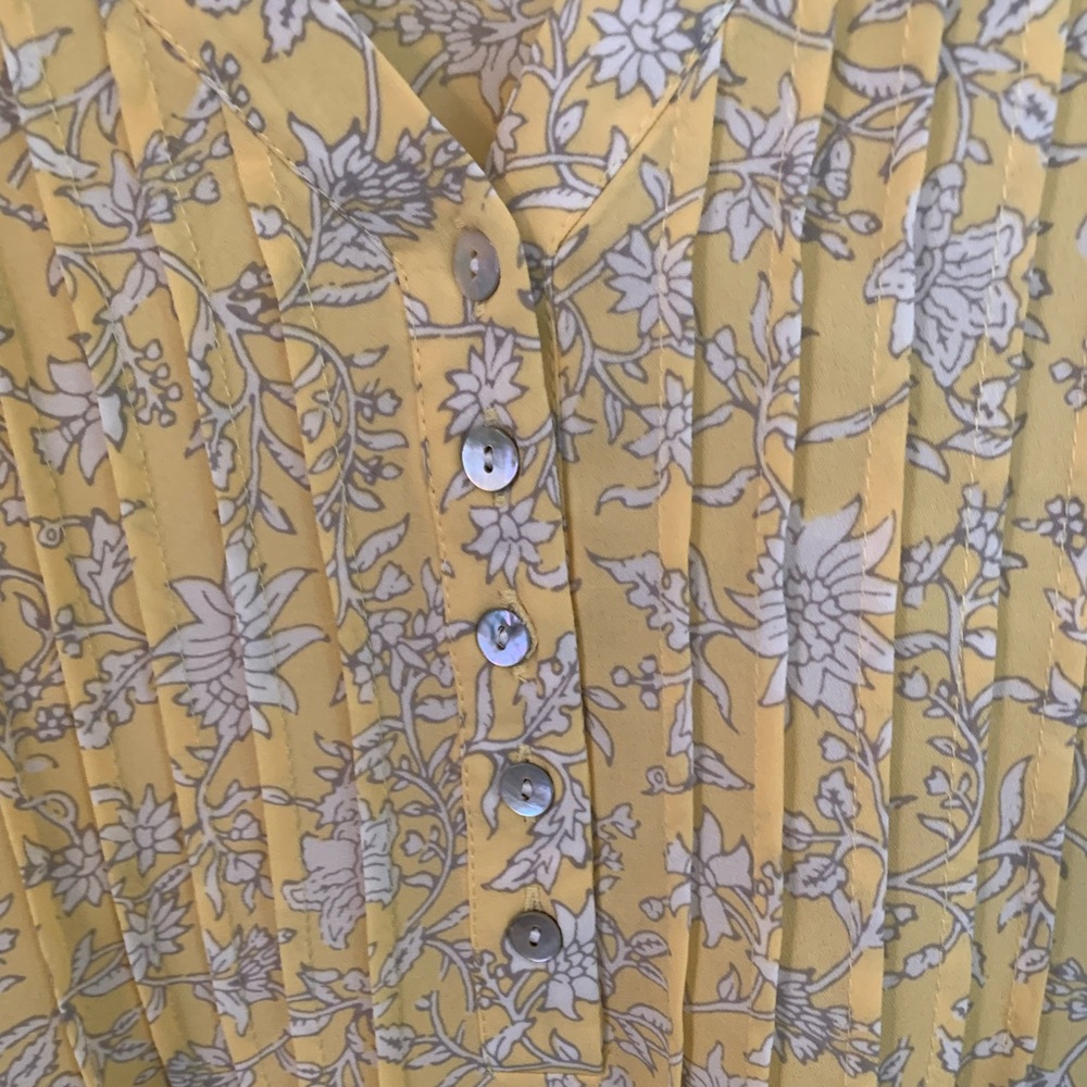 ROSE AND OLIVE PLUS SIZE 3X WOMEN’S
TOP YELLOW & WHITE - Picture 4 of 6